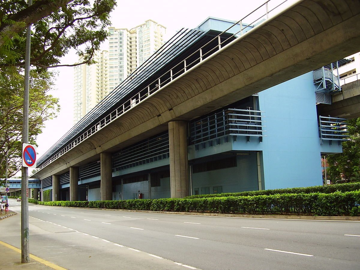 Queenstown MRT Station near Penrith Margaret Drive Condo